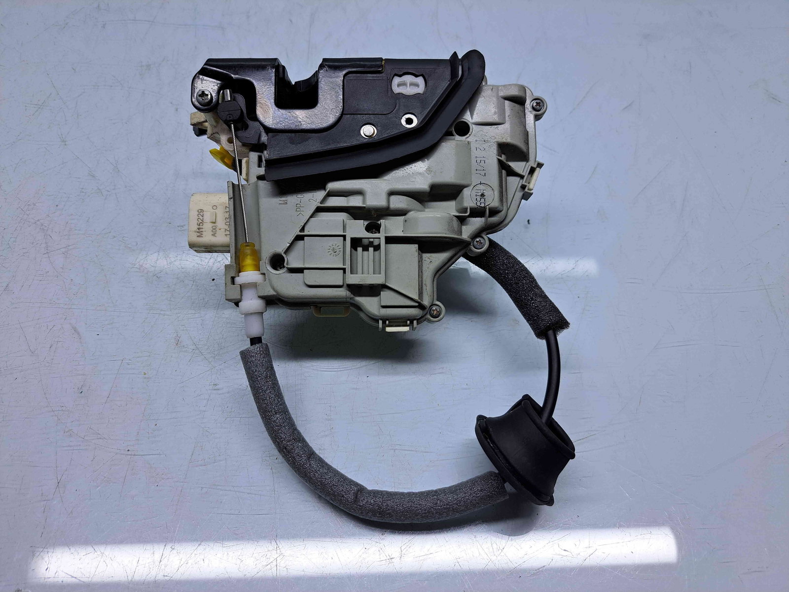 Broasca usa stanga spate Audi A4 (8W2, B9) [Fabr 2015-2023] - imagine 3