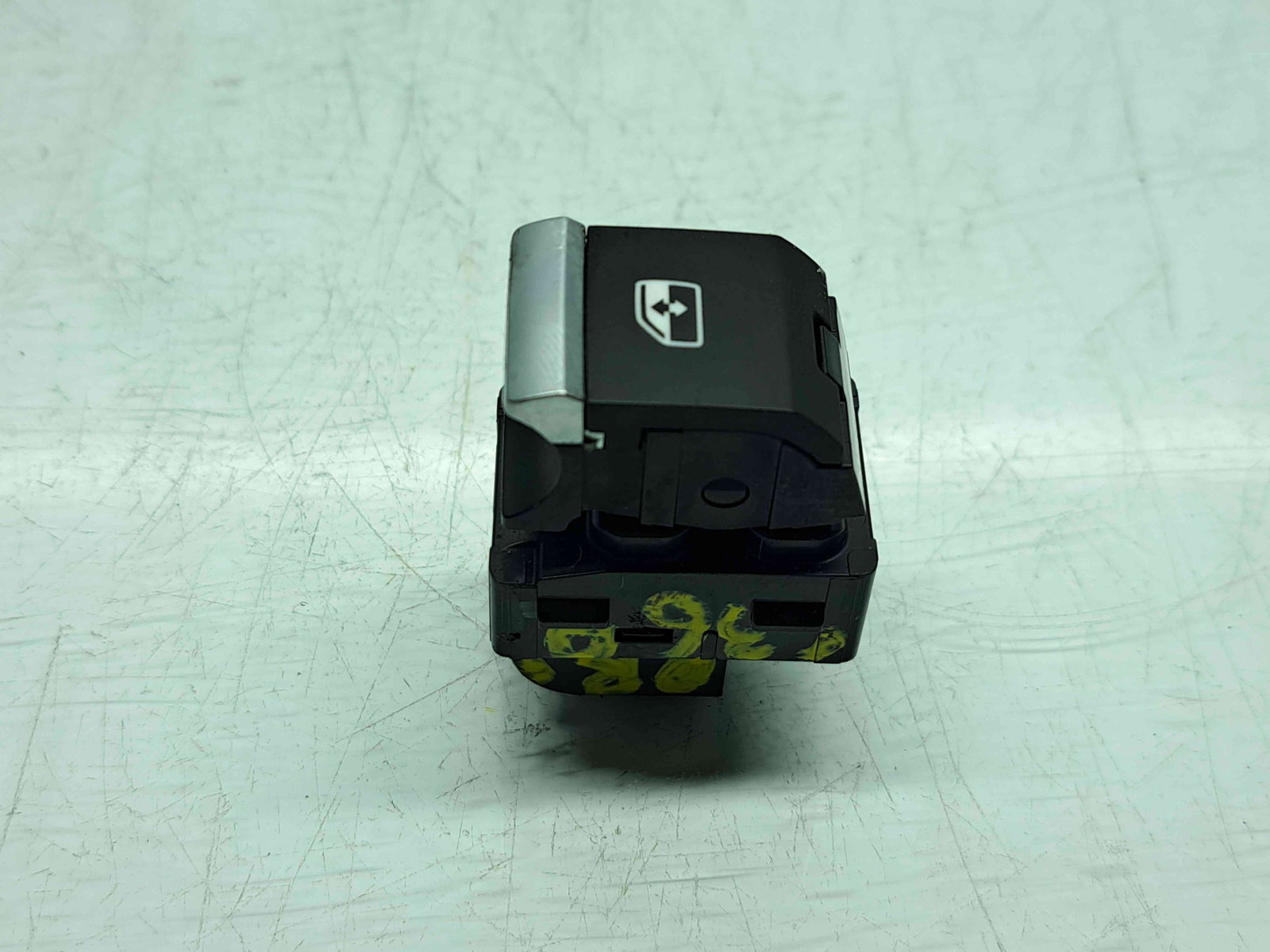 Buton geam dreapta fata Audi A4 (8W2, B9) [Fabr 2015-2023] 4M0959855 - imagine 1