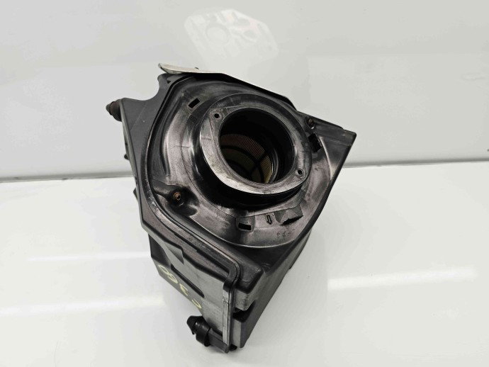 Carcasa filtru aer Audi A4 (8W2, B9) [Fabr 2015-2023] 8W0133835P 2.0 TDI DETA 140KW / 190CP