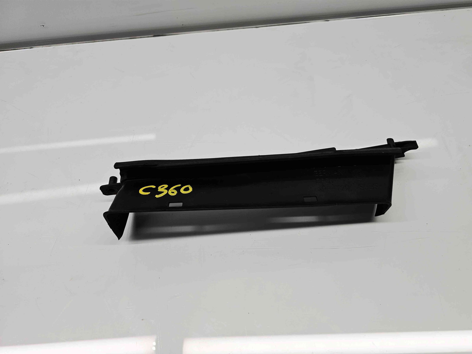 Deflector aer Audi A4 (8W2, B9) [Fabr 2015-2023] - imagine 1