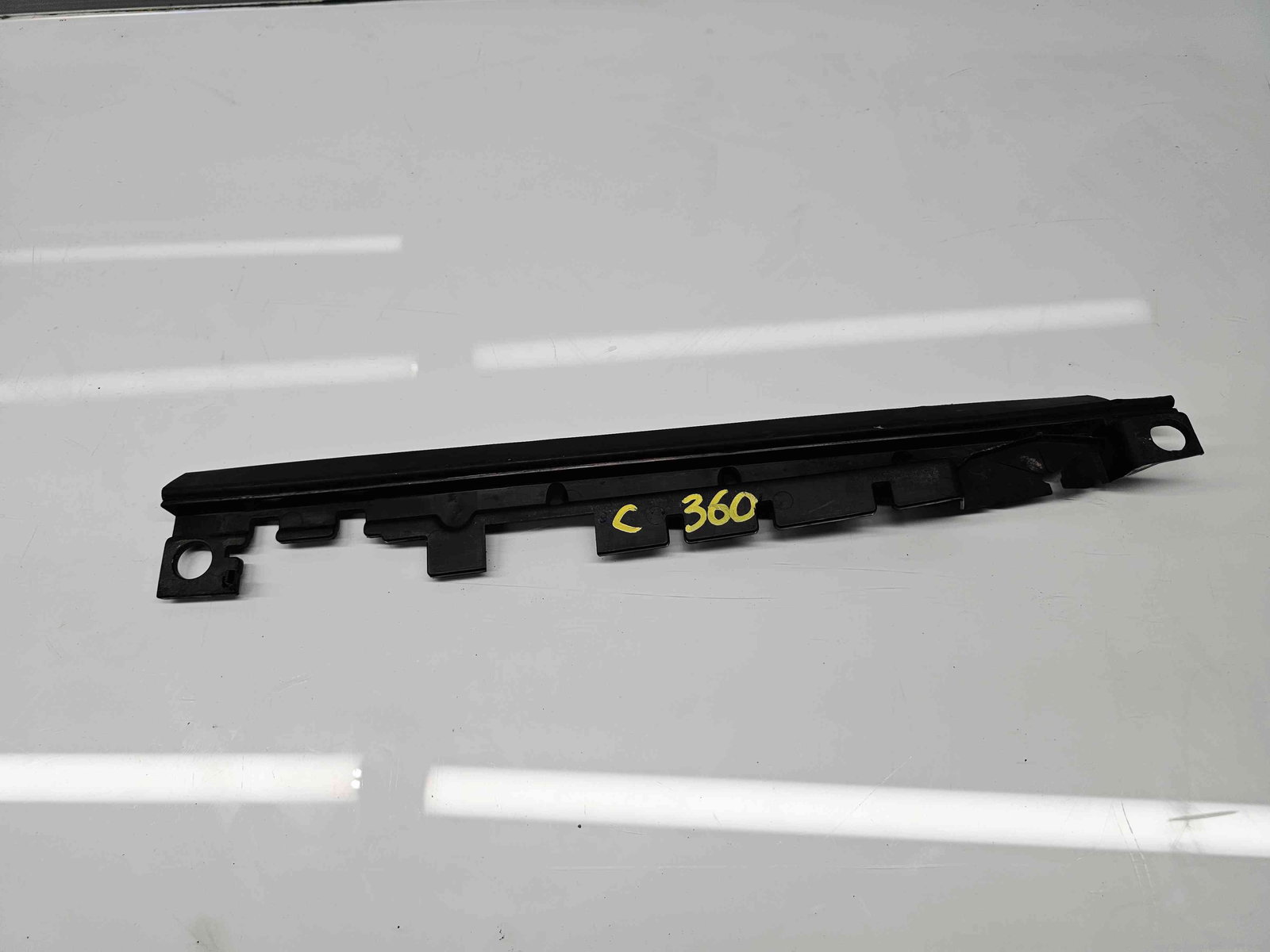 Deflector aer Audi A4 (8W2, B9) [Fabr 2015-2023] - imagine 3