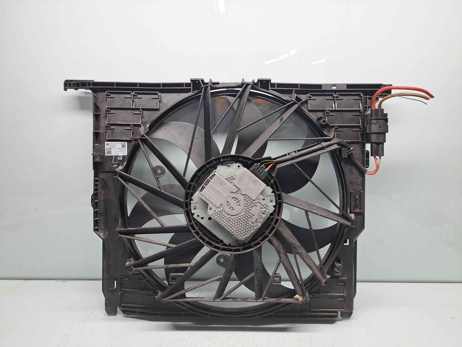 Electroventilator Bmw 5 (F10) [Fabr 2011-2016] 7633273-01 2.0 N47D20 135KW / 184CP - imagine 1