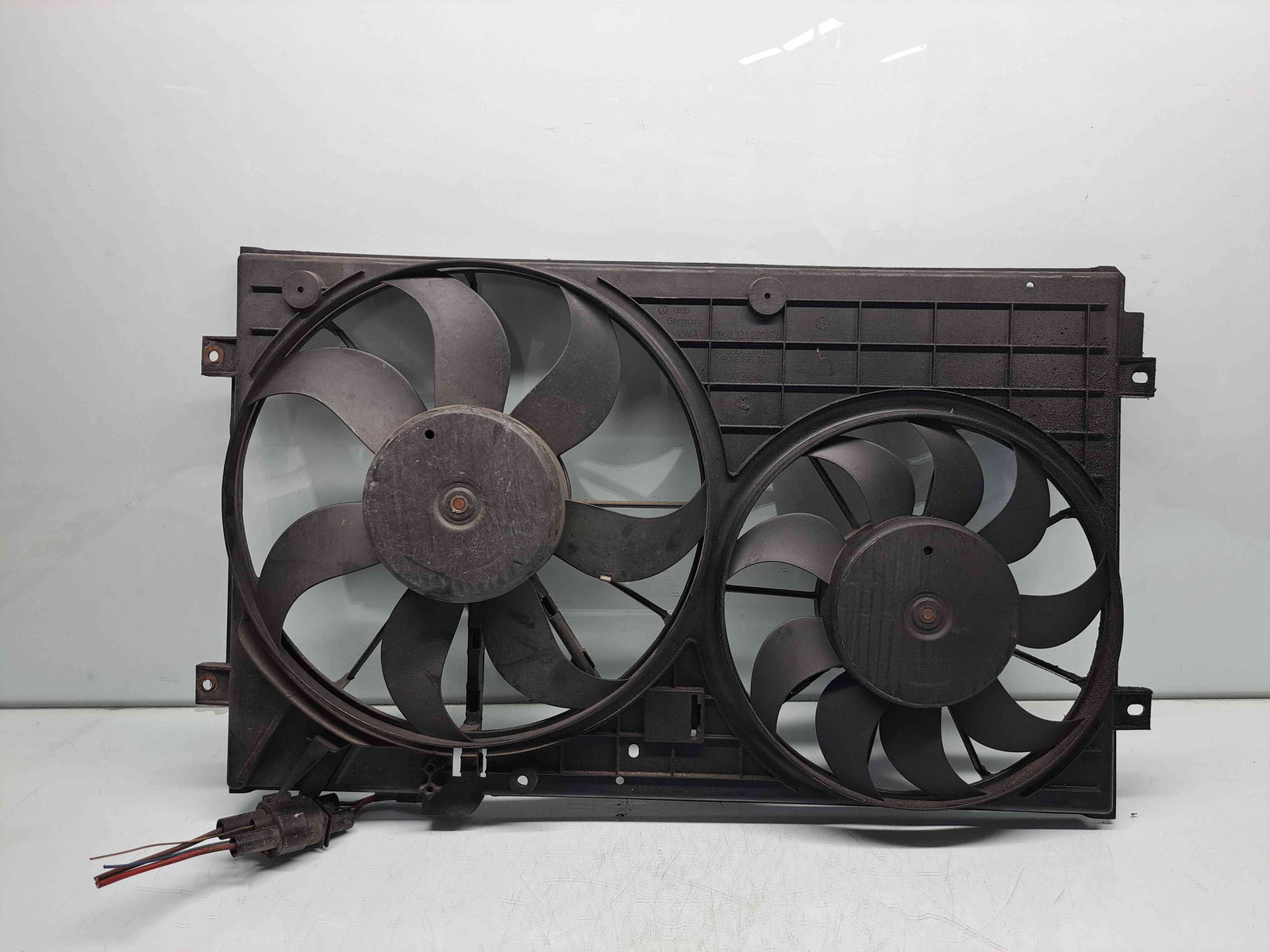 Electroventilator Volkswagen Touran (1T1, 1T2) [Fabr 2003-2010] Facelift 1K0121207B 1.9 TDI BLS 77KW / 105CP