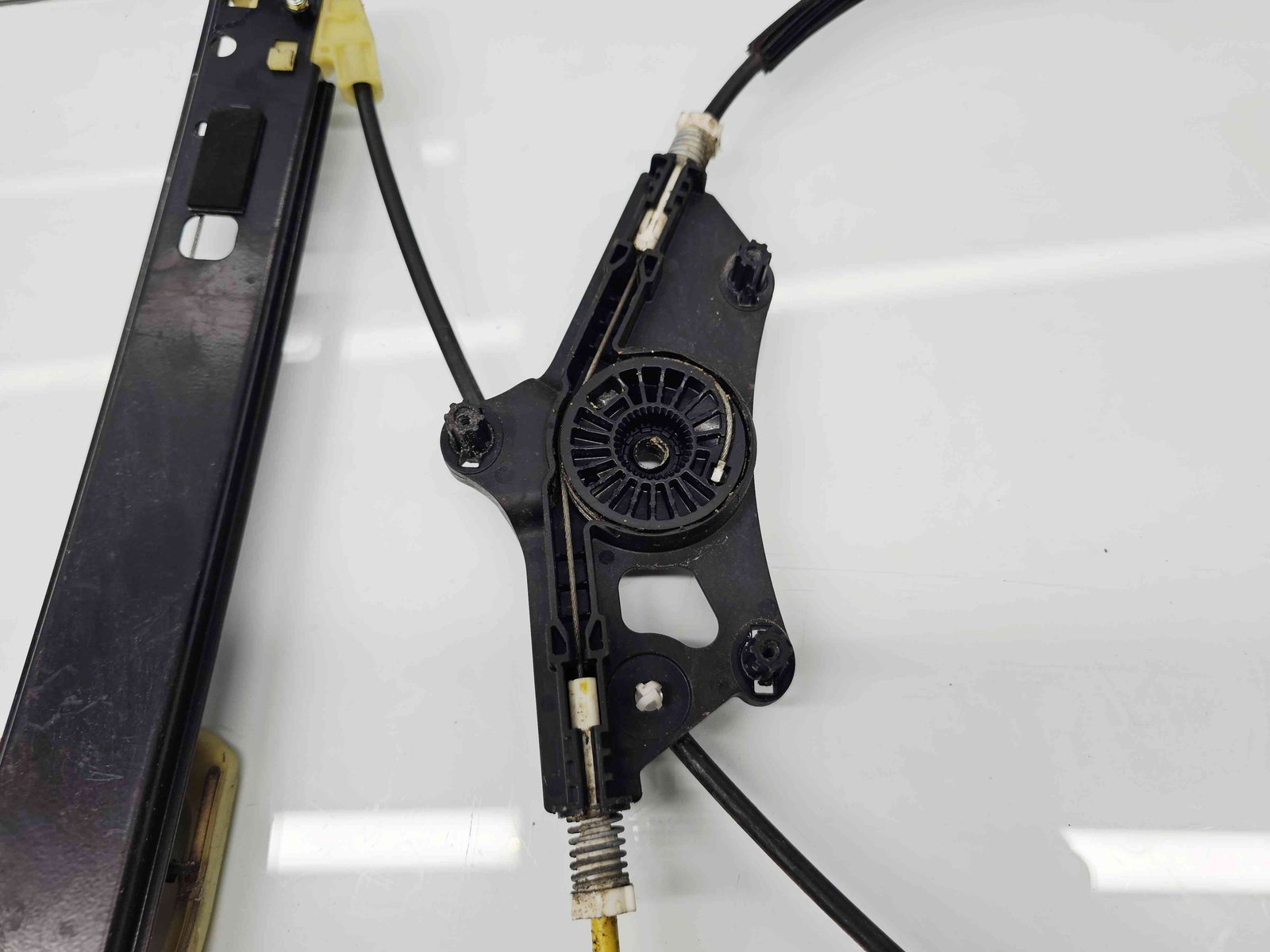 Macara electrica geam dreapta fata Audi A4 (8W2, B9) [Fabr 2015-2023] - imagine 2