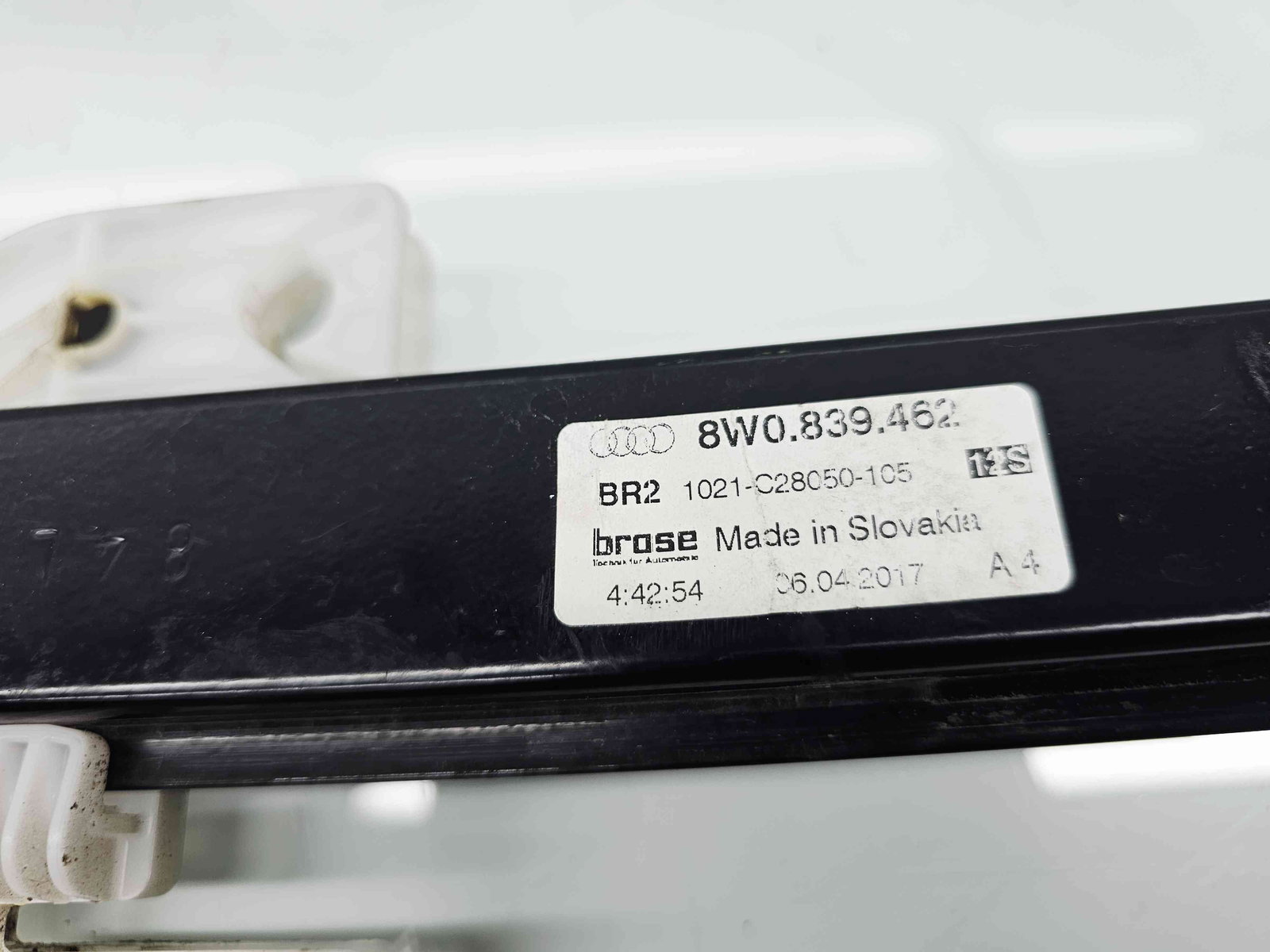 Macara electrica geam dreapta spate Audi A4 (8W2, B9) [Fabr 2015-2023] - imagine 2