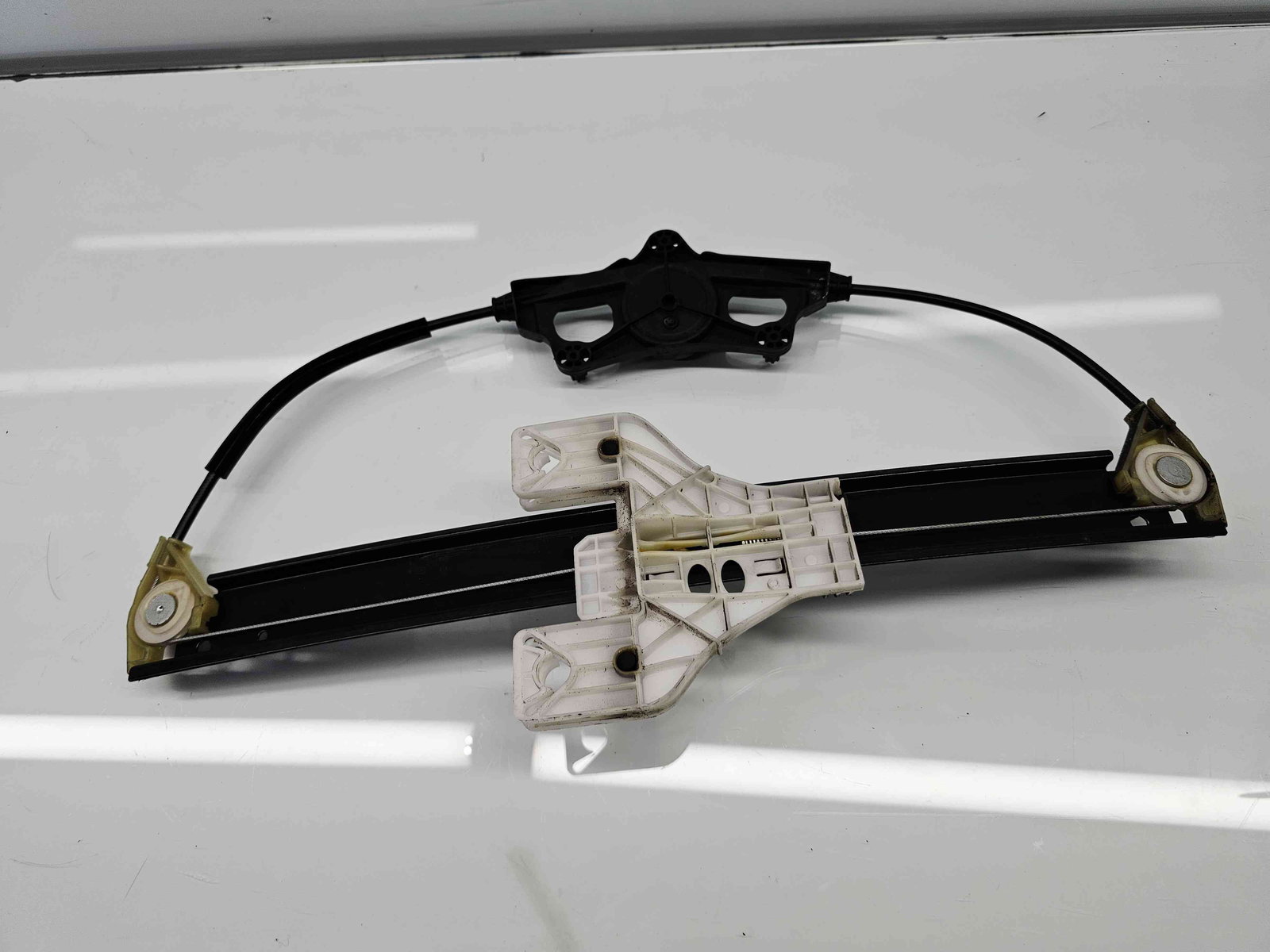 Macara electrica geam dreapta spate Audi A4 (8W2, B9) [Fabr 2015-2023] - imagine 4