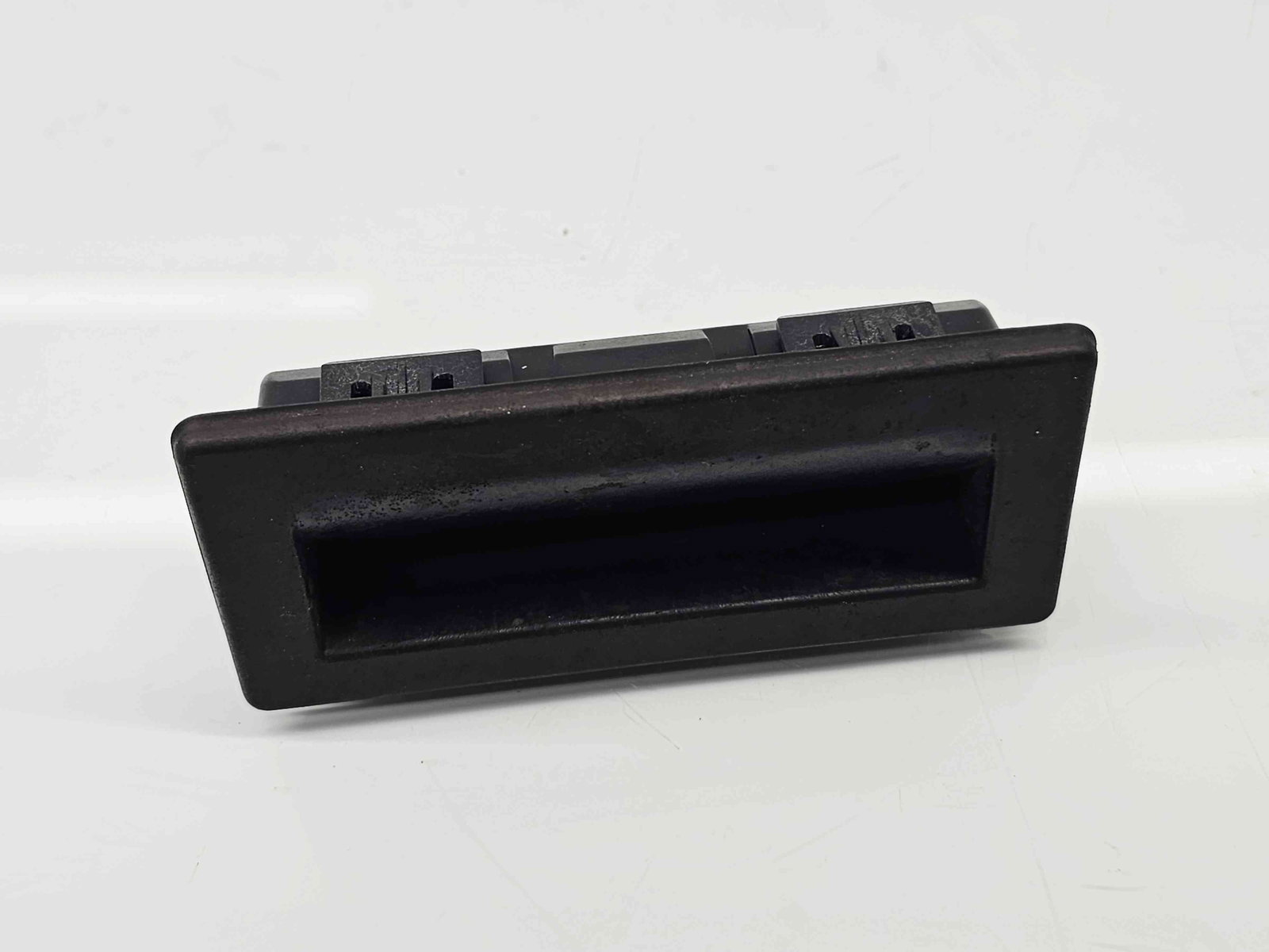 Maner haion Audi A4 (8W2, B9) [Fabr 2015-2023] - imagine 1