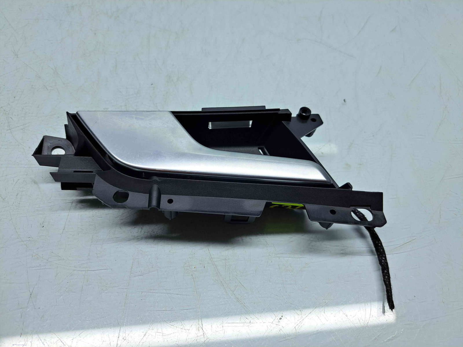 Maner interior stanga fata Audi A4 (8W2, B9) [Fabr 2015-2023] OEM - imagine 2