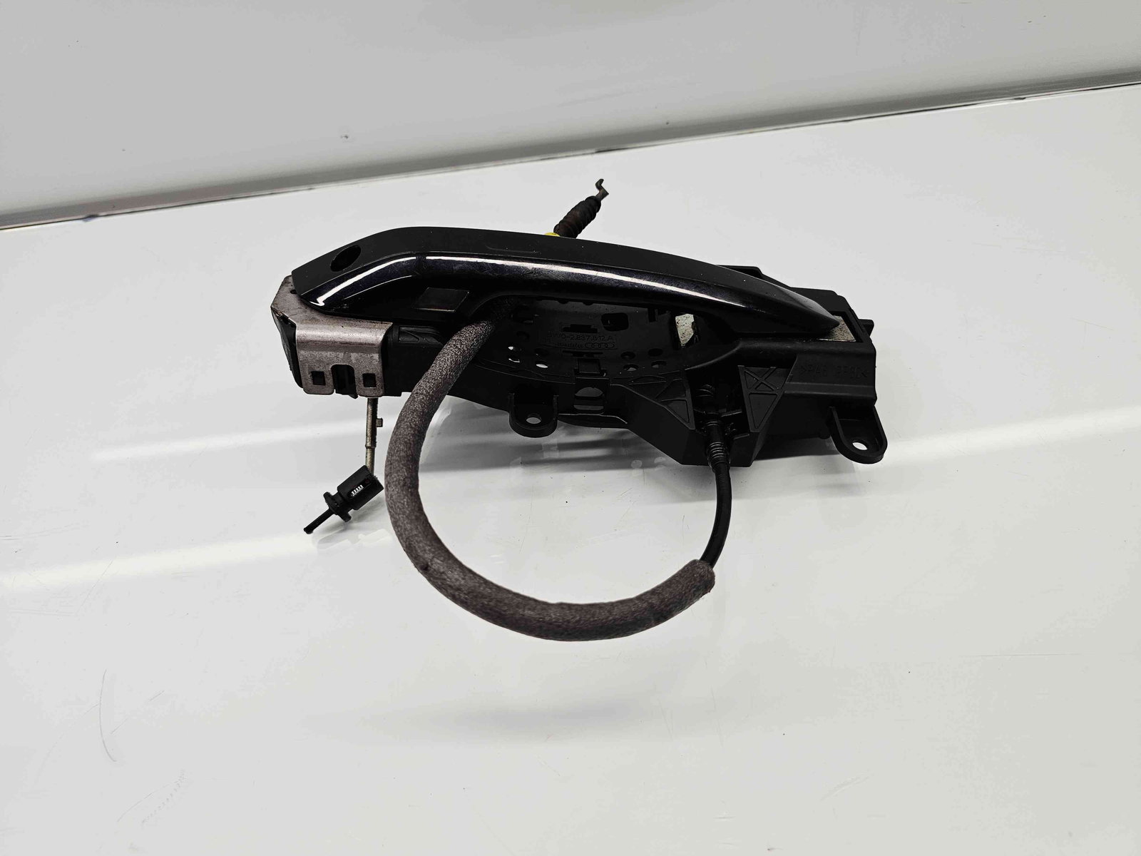 Maner usa dreapta fata Audi A4 (8W2, B9) [Fabr 2015-2023] - imagine 2