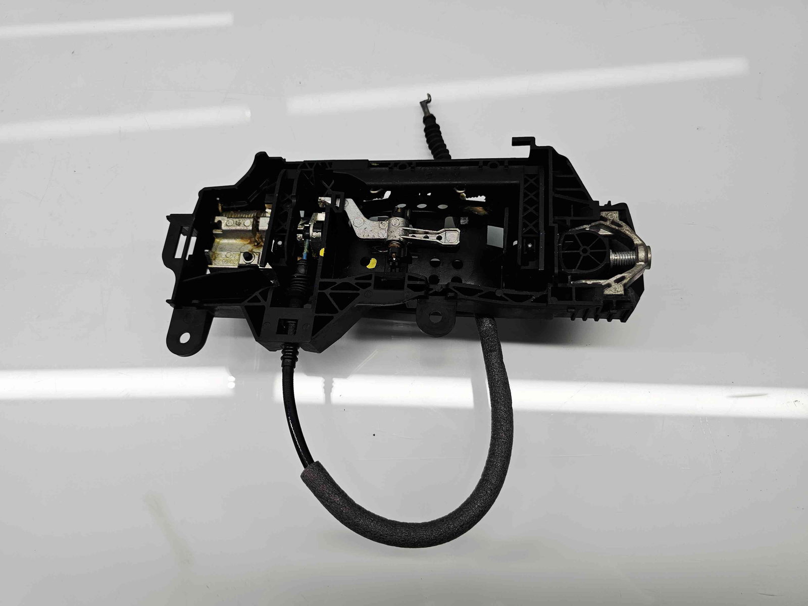 Maner usa dreapta spate Audi A4 (8W2, B9) [Fabr 2015-2023] - imagine 6