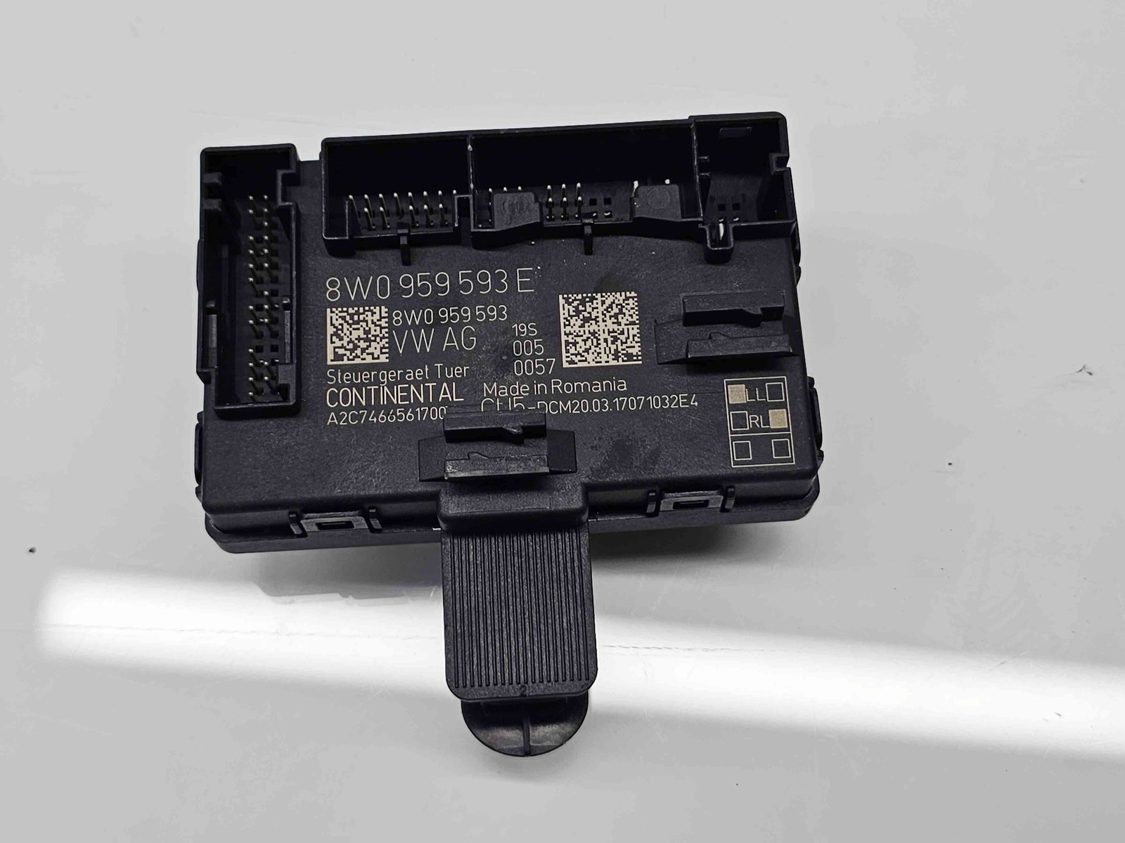 Modul confort Audi A4 (8W2, B9) [Fabr 2015-2023] 8W0959595E - imagine 1