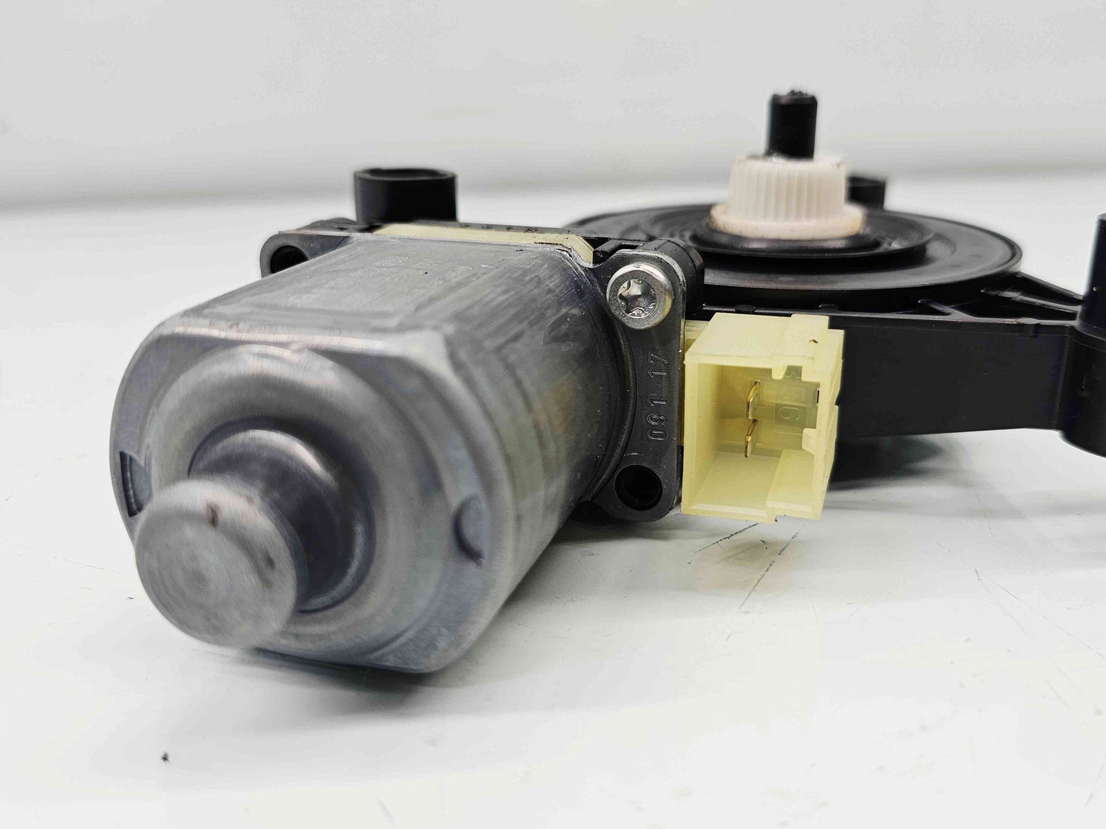 Motoras geam dreapta spate Audi A4 (8W2, B9) [Fabr 2015-2023] - imagine 3