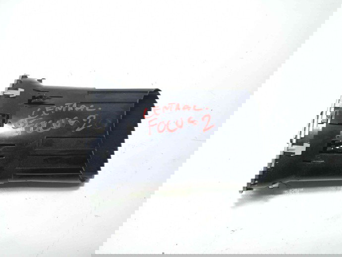 Grila aerisire centrala OEM Ford Focus 2 1.6 2004-2012
