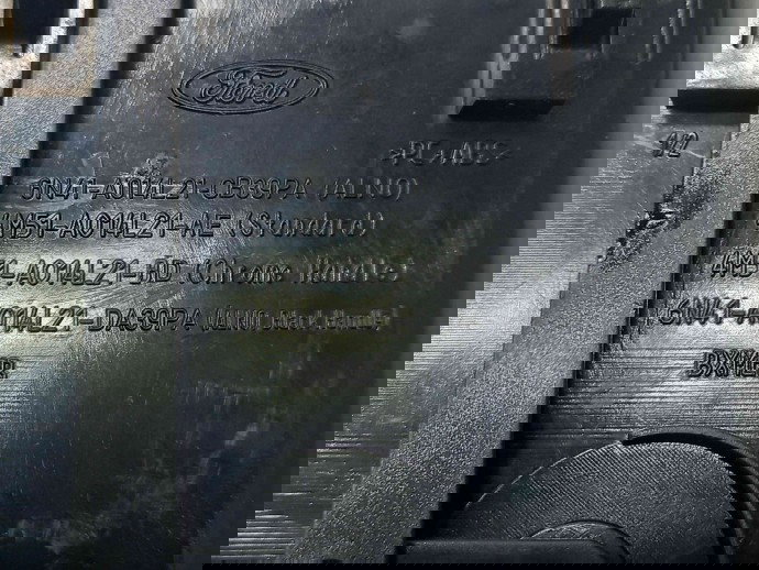 Grila aerisire centrala OEM Ford Focus 2 1.6 2004-2012