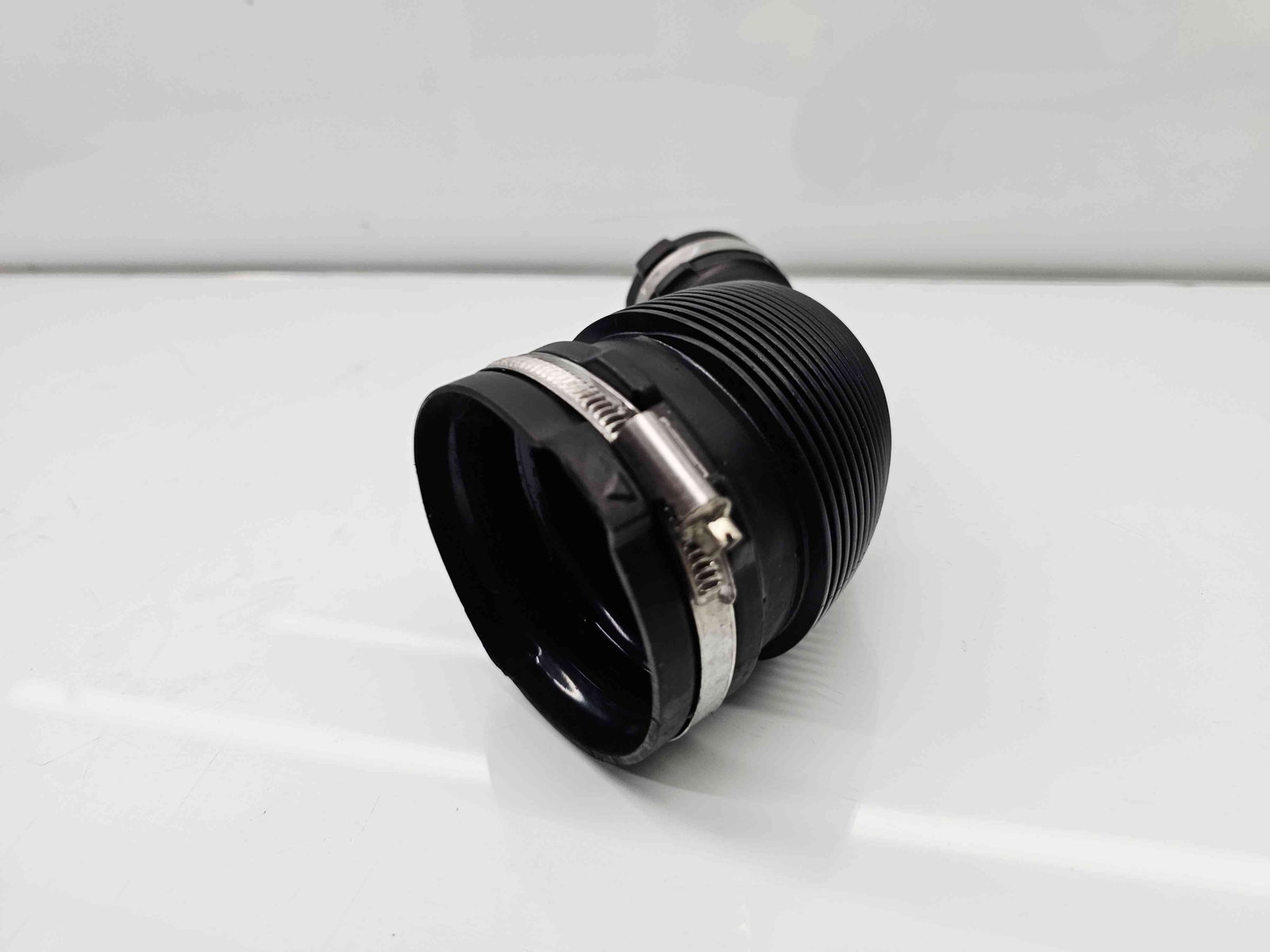 Tub admisie aer Audi A4 (8W2, B9) [Fabr 2015-2023] 04L129661B 2.0 TDI DETA 140KW / 190CP - imagine 3