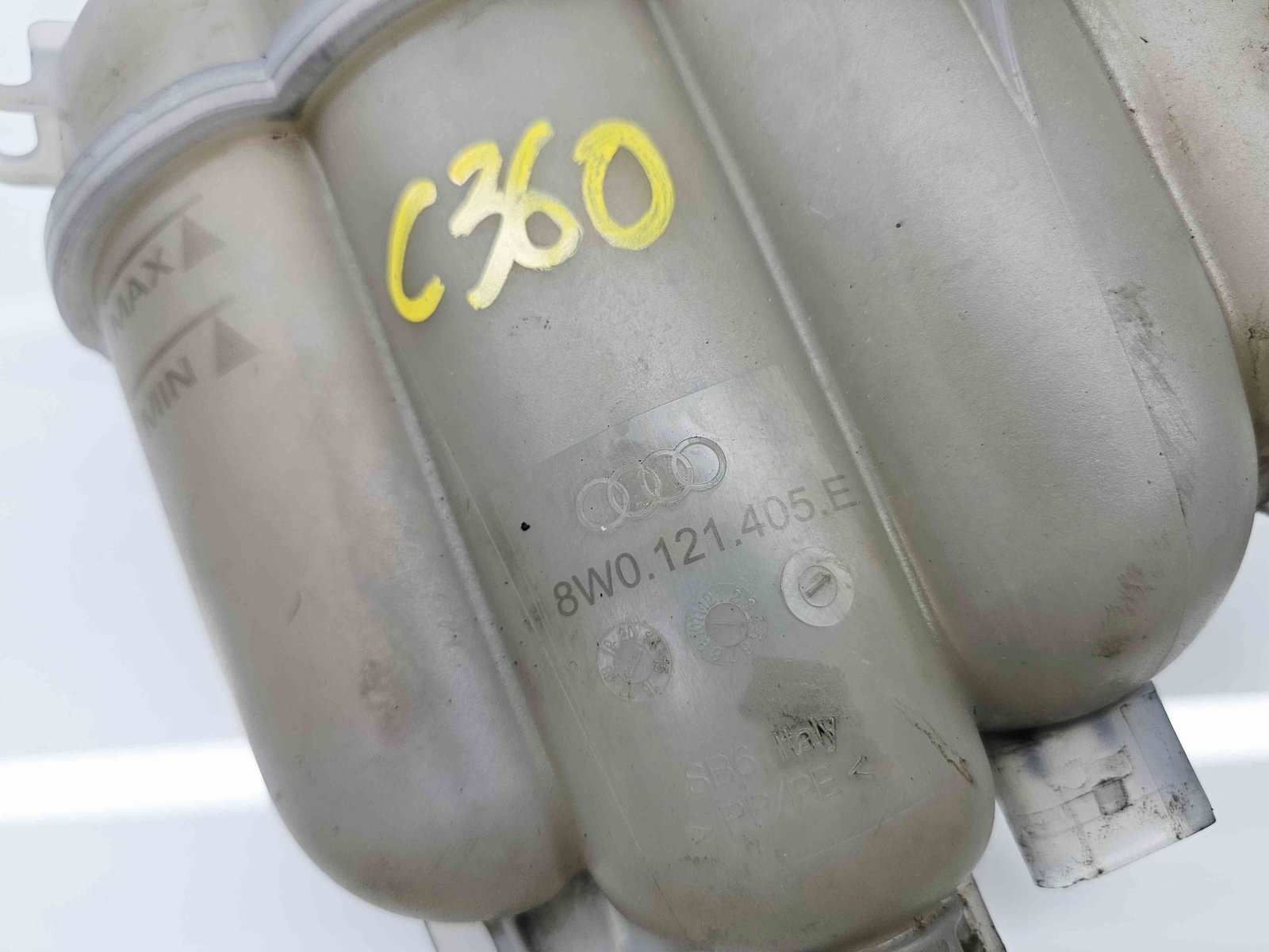 Vas expansiune Audi A4 (8W2, B9) [Fabr 2015-2023] - imagine 2