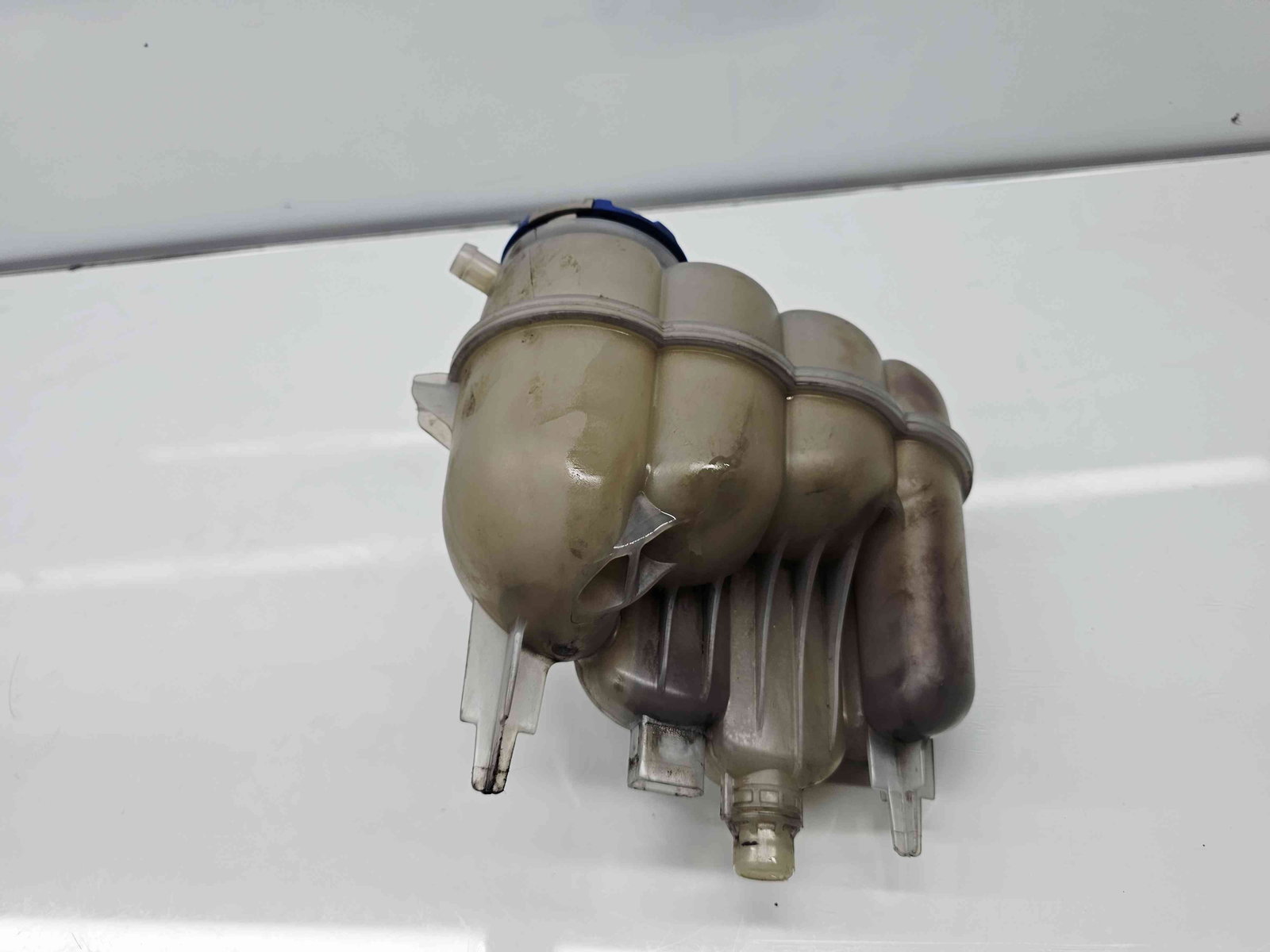 Vas expansiune Audi A4 (8W2, B9) [Fabr 2015-2023] - imagine 4