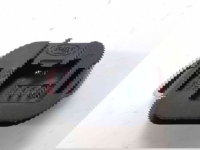 Buton avarii 8M5T13A350AB Ford Focus 2 1.6 2004-2012