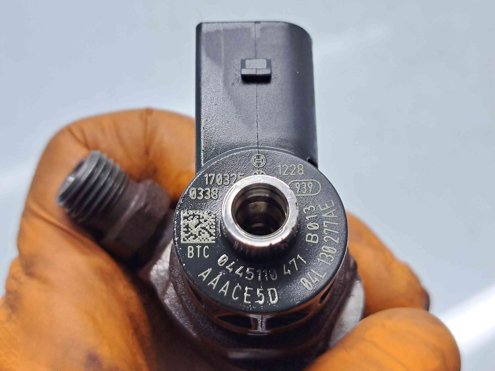 Injector Volkswagen Passat B8 (3G2) [Fabr 2015-prezent] 04L130277AE 2.0 TDI DETA 140KW / 190CP - imagine 2