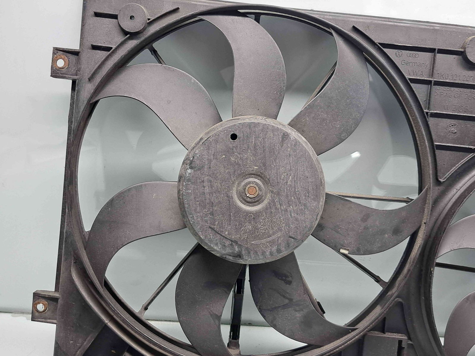 Electroventilator AUDI A3 (8P1) [Fabr 2003-2012] 1K0121207B 1.9 TDI BLS 77KW / 105CP - imagine 4