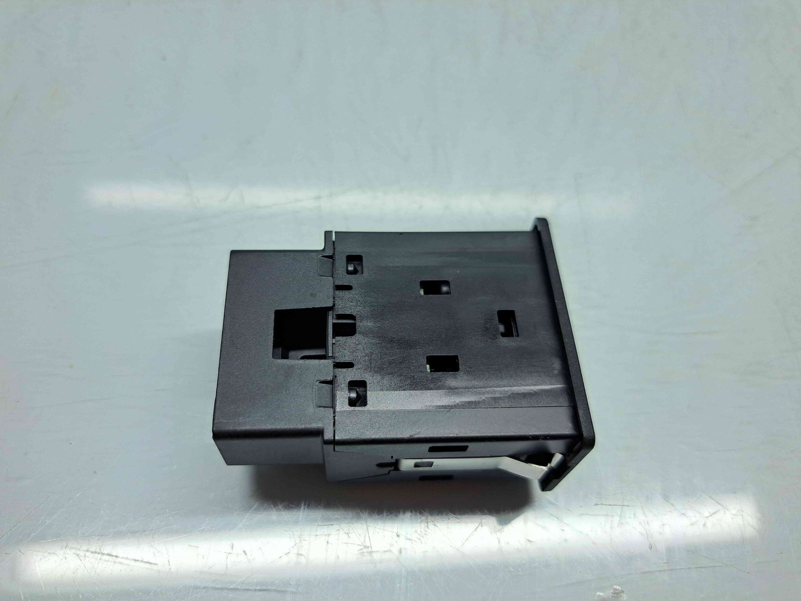 Buton ON/OFF airbag Audi A4 (8W2, B9) [Fabr 2015-2023] 5Q0919237 - imagine 2