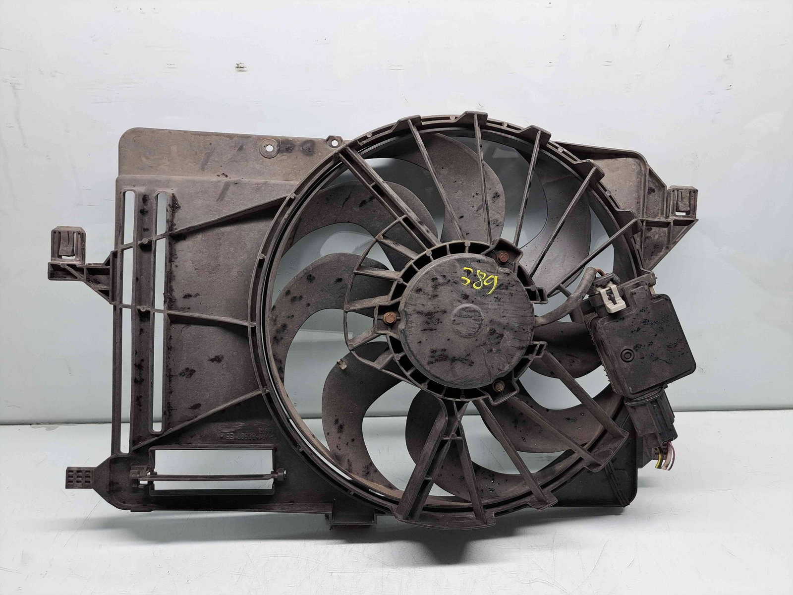 Electroventilator Audi A3 (8P1) [Fabr 2003-2012] 8V61-8C607-EB 2.0 TDI CFFB 103KW / 140CP