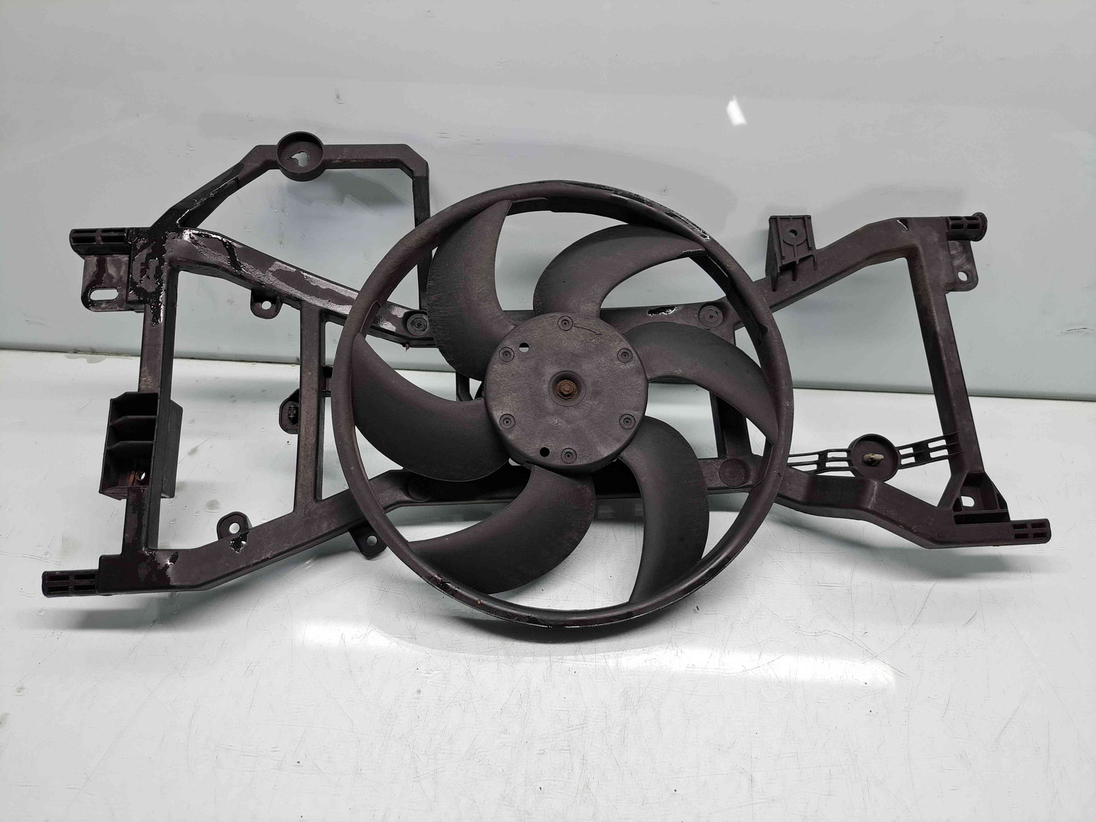 Electroventilator Dacia Sandero 2 [Fabr 2012-prezent] 214810048R 1.5 DCI K9K626 66KW / 90CP - imagine 2