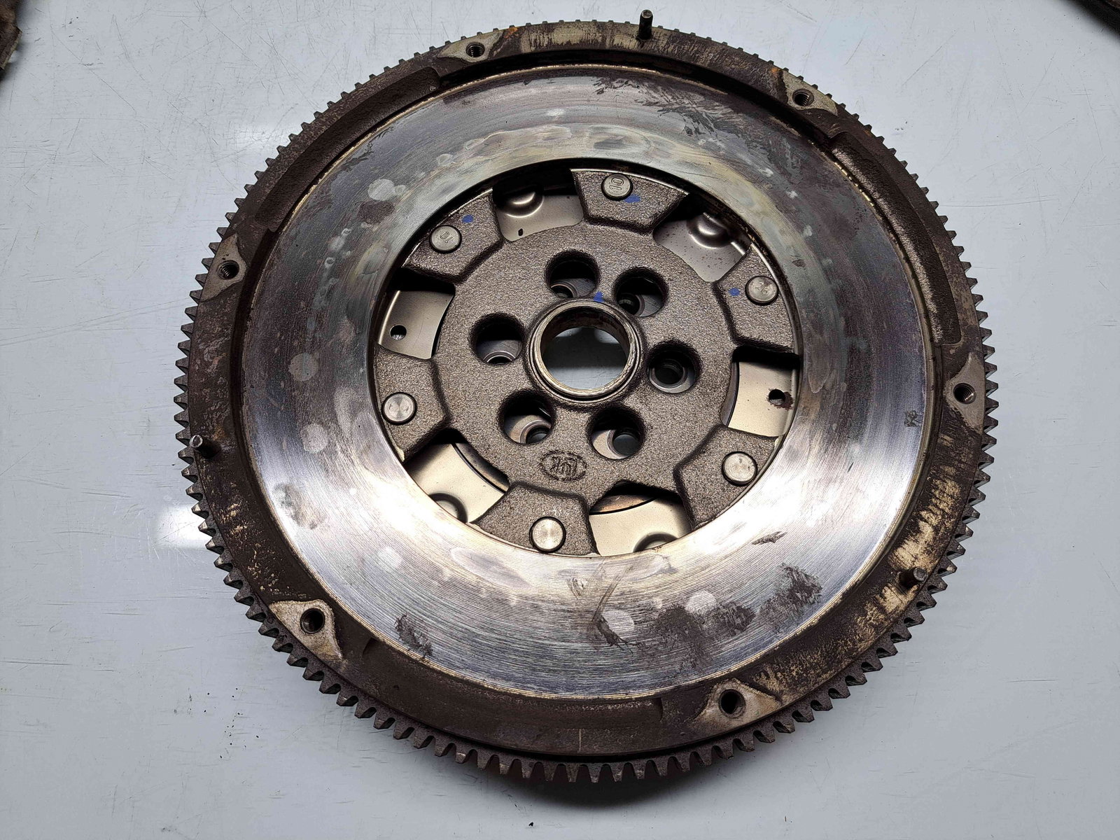 Kit ambreiaj volanta masa dubla Volkswagen Passat B7 (362) [Fabr 2010-2014] 2.0 TDI CFFB 103KW / 140CP - imagine 2