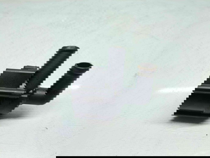 Pompa recirculare apa Volkswagen Passat B7 (362) [Fabr 2010-2014] 5N0965561 2.0 TDI CFFB 103KW / 140CP