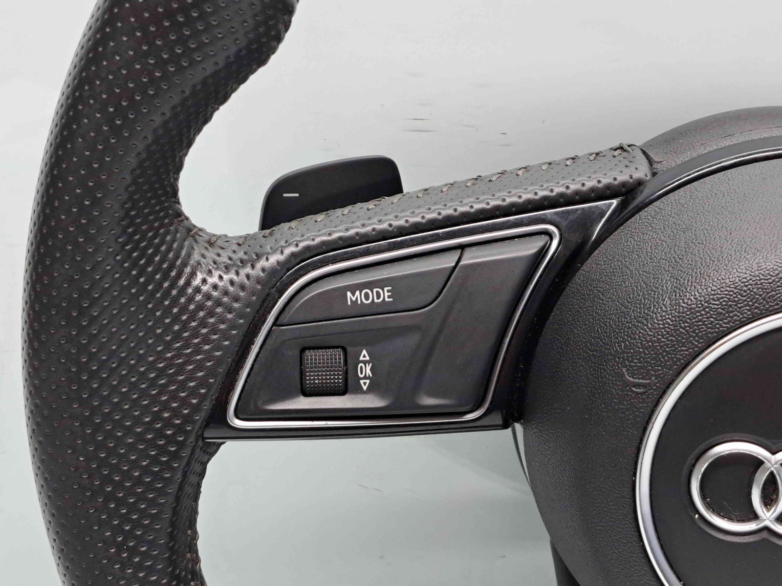 Volan Audi A4 (8W2, B9) [Fabr 2015-2023] OEM - imagine 2