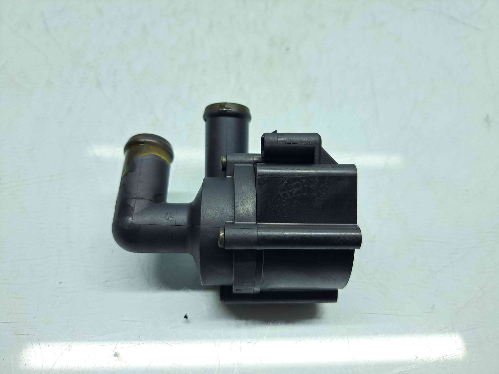 Pompa recirculare apa Skoda Yeti (5L) [Fabr 2009-2020] 5N0965561 2.0 TDI CFFB 103KW / 140CP - imagine 3