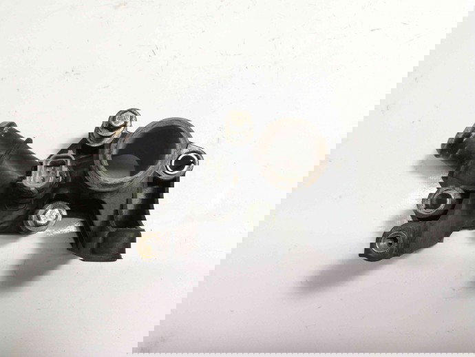 Distribuitor apa OEM Ford Focus 2 1.6 2004-2012