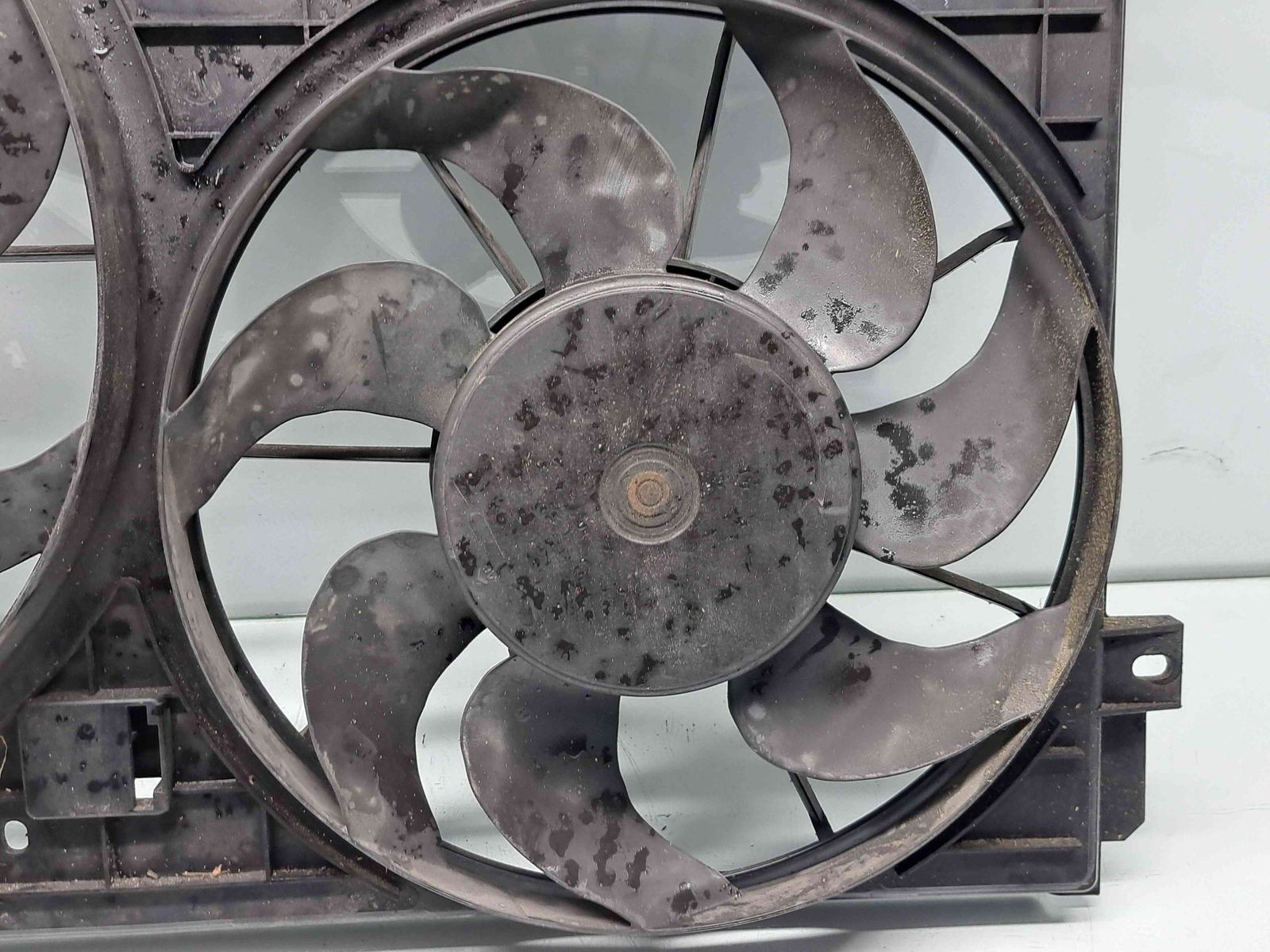 Electroventilator Volkswagen Golf 6 (5K1) [Fabr 2009-2013] 1K0121207BC 2.0 TDI CFGB 125KW / 170CP - imagine 3