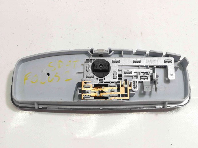 Plafoniera spate 8A6A13776CA Ford Focus 2 1.6 2004-2012