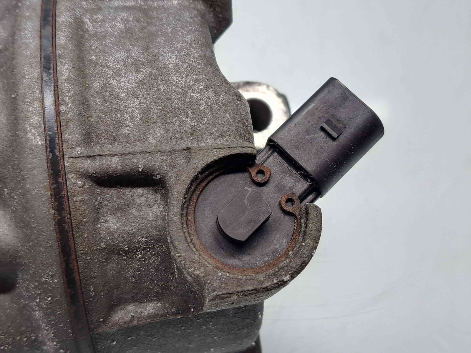 Compresor clima Audi A3 (8P1) [Fabr 2003-2012] 5N0820803H 2.0 TDI CFFB 103KW / 140CP - imagine 2