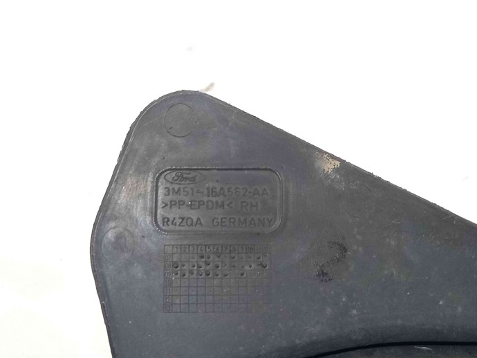 Carenaj roata dreapta fata OEM Ford Focus 2 1.6 2004-2012