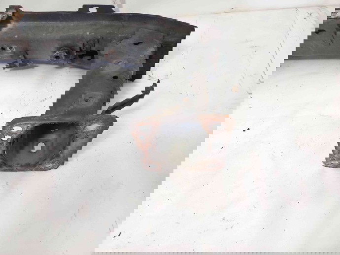 Armatura bara fata 8V41-S108K61-AB Ford Focus 2 1.6 2004-2012