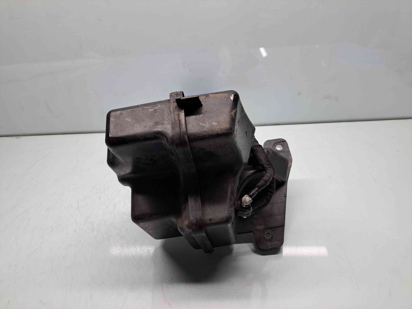 Vas lichid parbriz Volkswagen Golf 7 (5G) [Fabr 2014-prezent] 5G0955453J - imagine 2