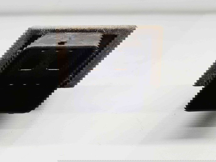  Releu  Dacia Logan 2 [Fabr 2012-2020] 110678071R 