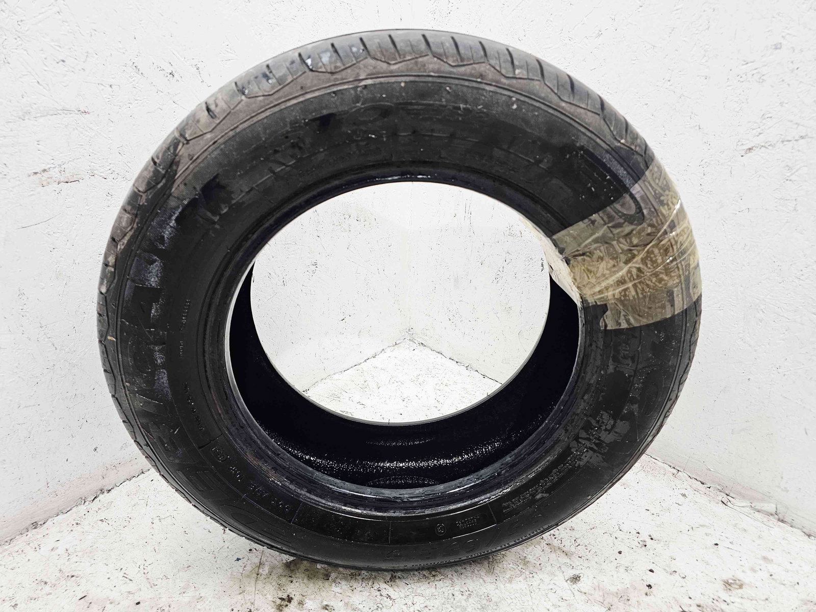 Anvelopa Vara Audi A4 (8W2, B9) [Fabr 2015-2023] - imagine 1