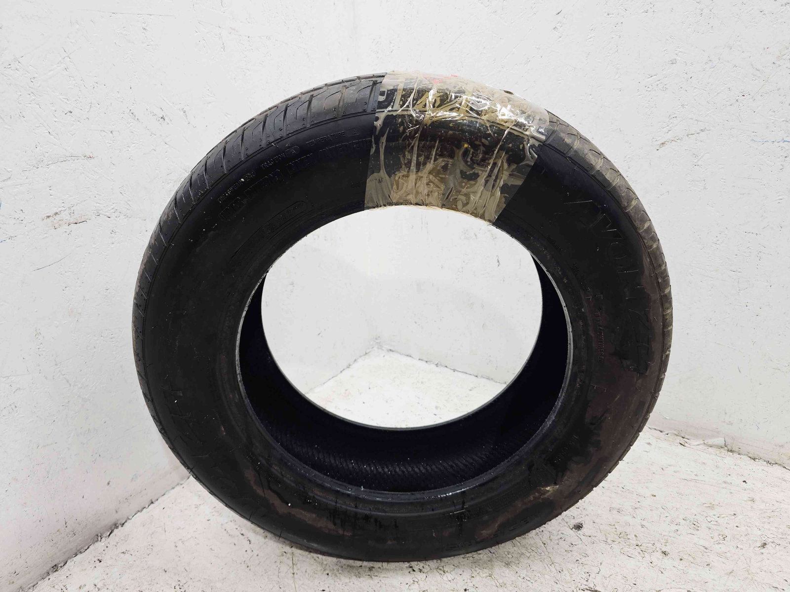 Anvelopa Vara Audi A4 (8W2, B9) [Fabr 2015-2023] - imagine 1