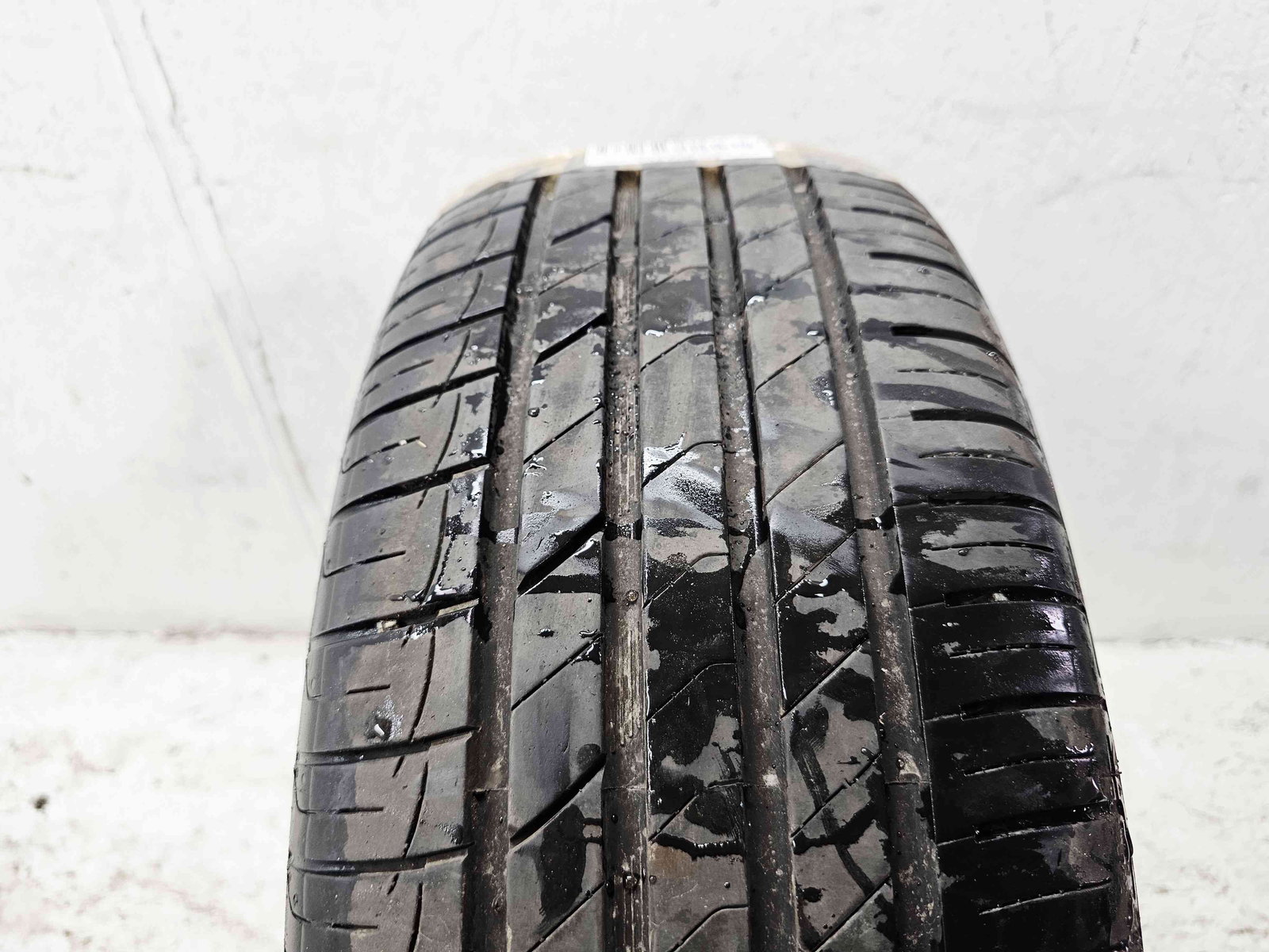 Anvelopa Vara Audi A4 (8W2, B9) [Fabr 2015-2023] - imagine 3