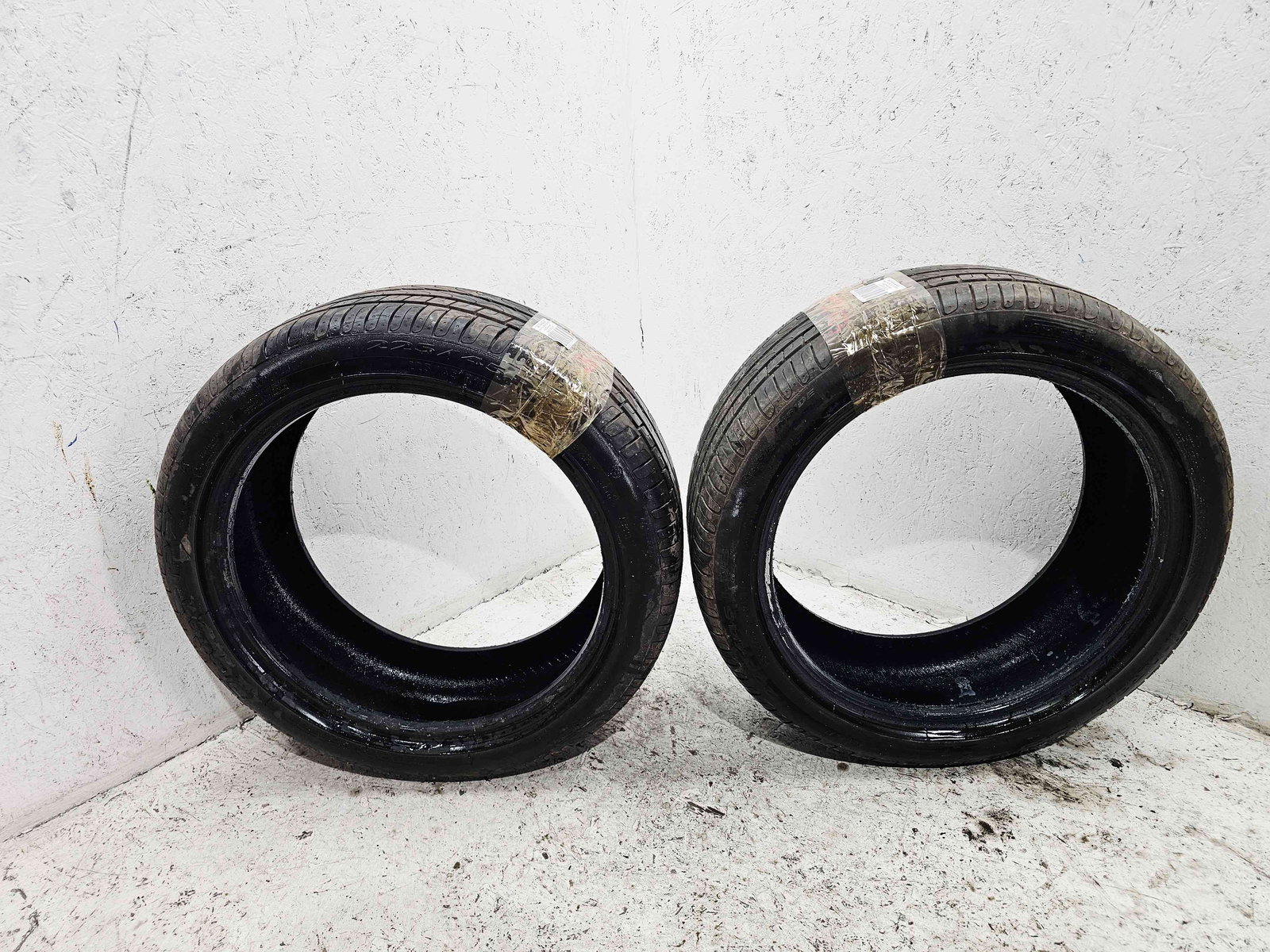 Set 2 anvelope vara Audi A4 (8W2, B9) [Fabr 2015-2023] - imagine 1