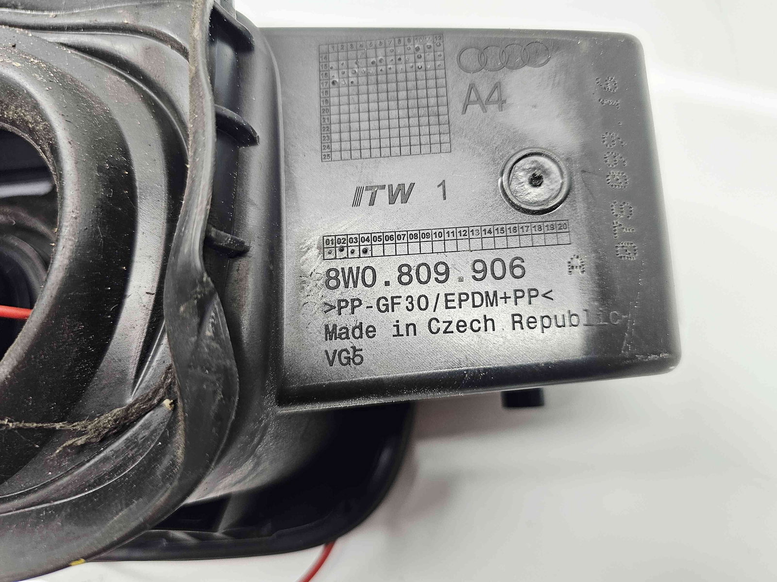 Capac rezervor Audi A4 (8W2, B9) [Fabr 2015-2023] - imagine 4