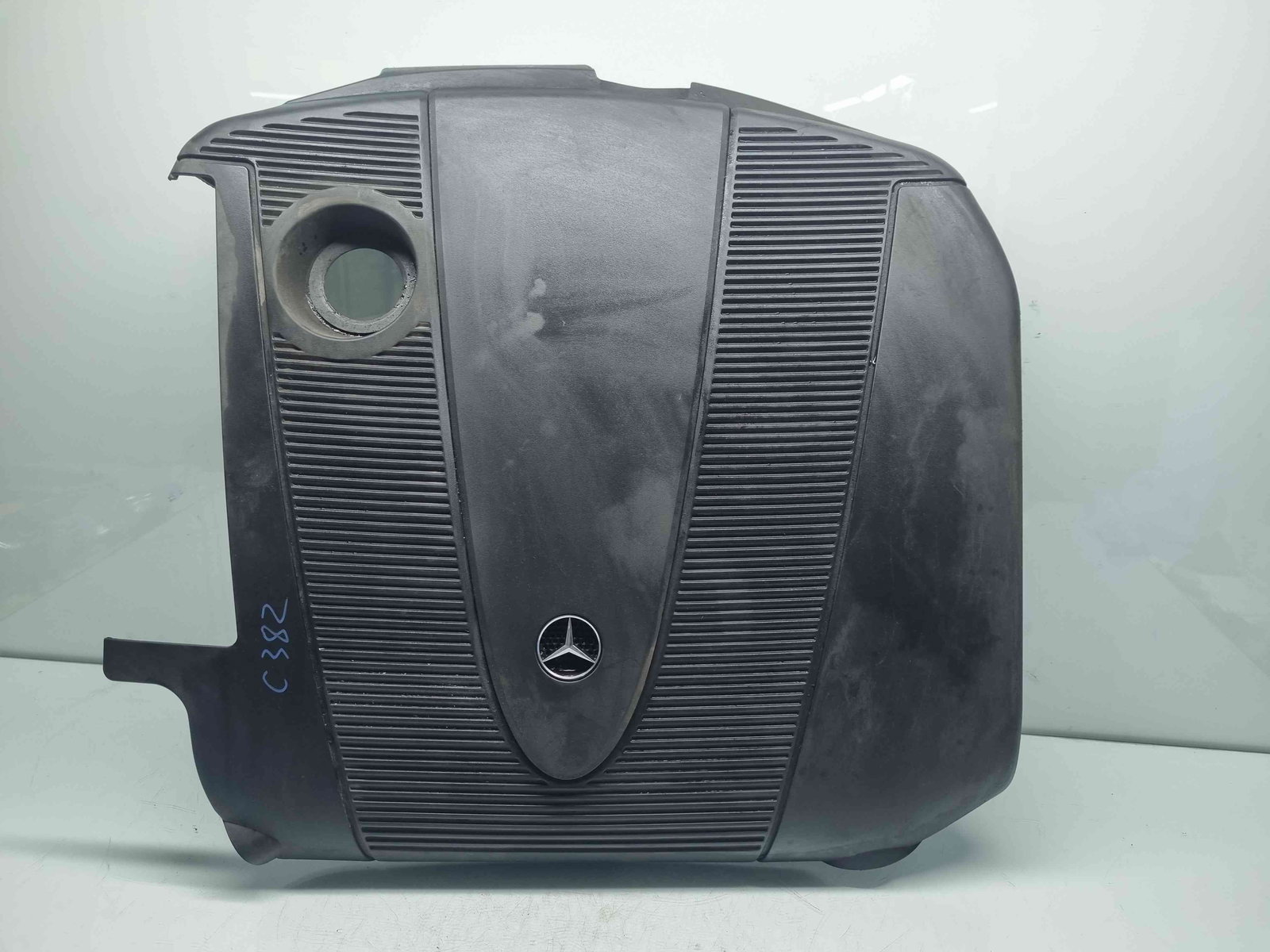 Capac motor Mercedes Clasa C (W203) [Fabr 2000-2007] OEM 2.2 CDI 646963 110KW / 150CP - imagine 1