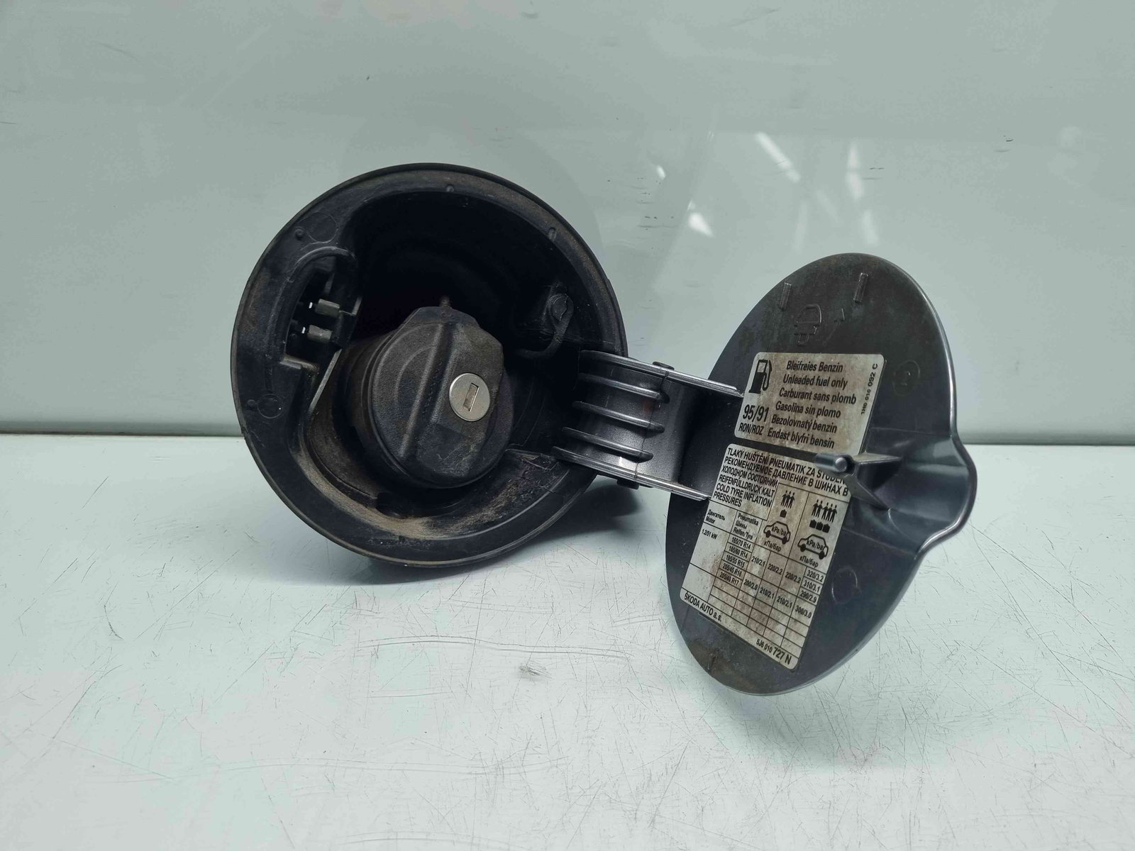 Capac rezervor Skoda Fabia 2 (5J, 542) [Fabr 2007-2014] - imagine 2