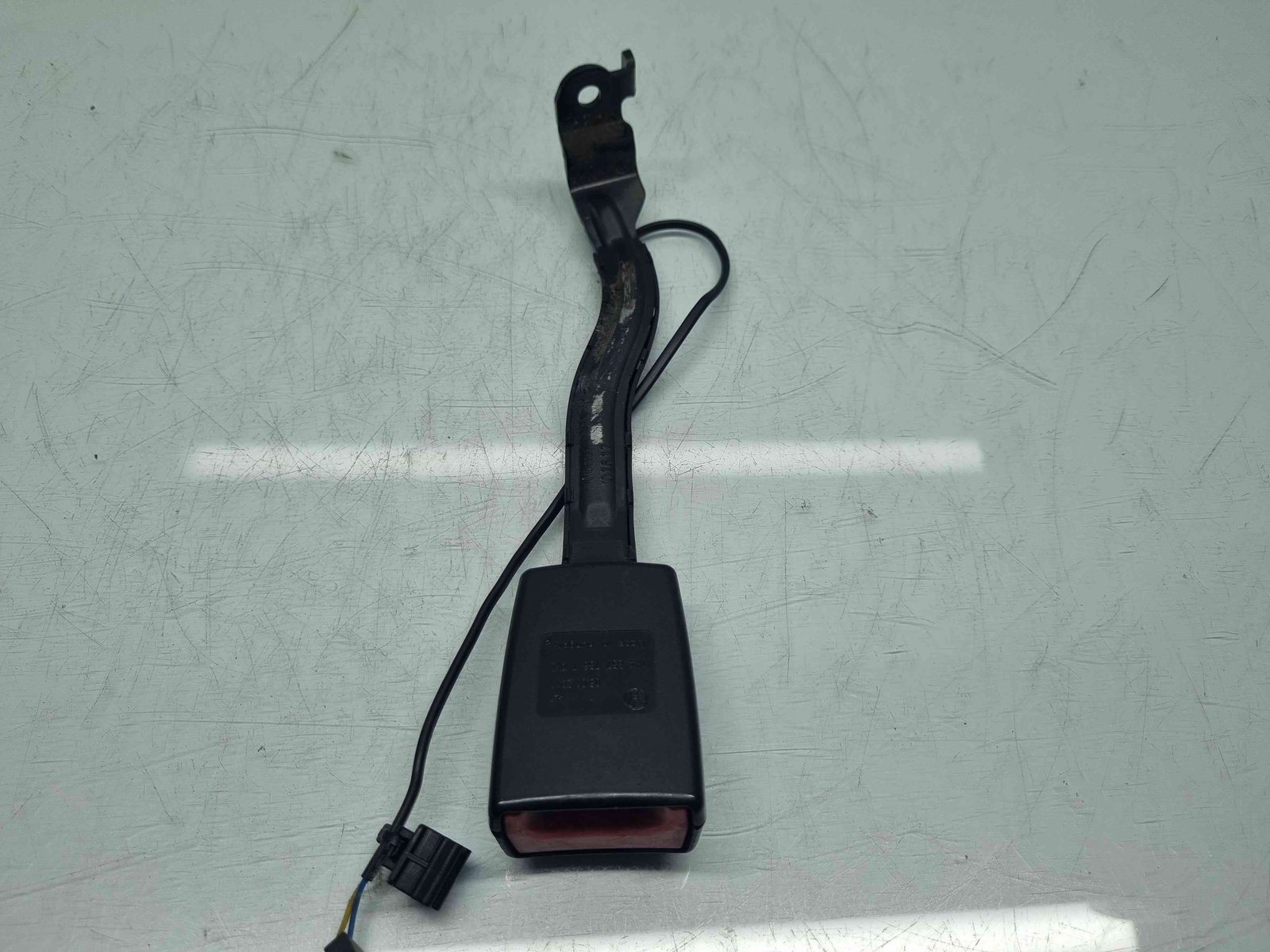 Capsa centura dreapta fata Volkswagen Golf 6 (5K1) [Fabr 2009-2013] 1K4587756T - imagine 4