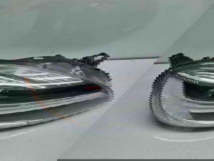  Far dreapta Volvo V40 II Rdesign [Fabr 2013-2019] 32228486