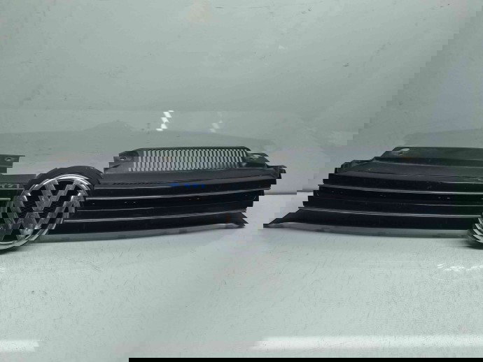 Grila bara fata Volkswagen Golf 6 (5K1) [Fabr 2009-2013]