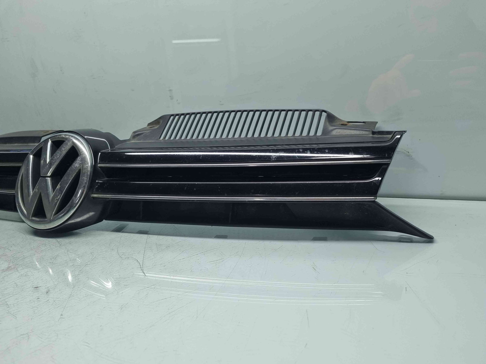 Grila bara fata Volkswagen Golf 6 (5K1) [Fabr 2009-2013] - imagine 2